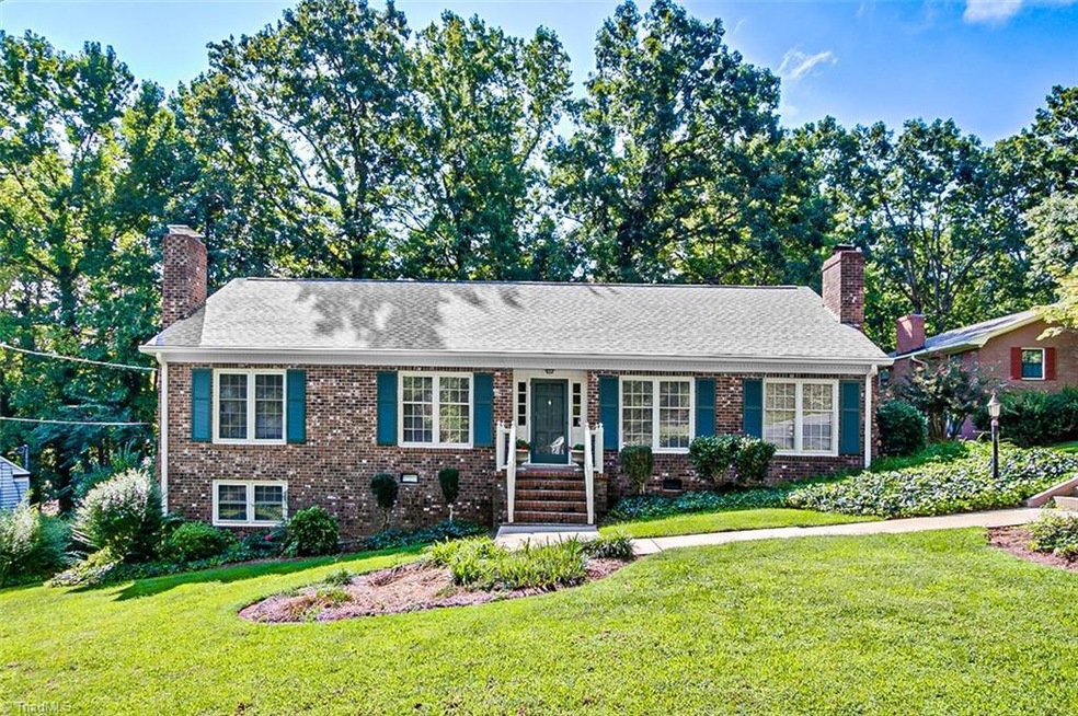 910 Greystone Rd, Asheboro, NC 27203 - photo 1