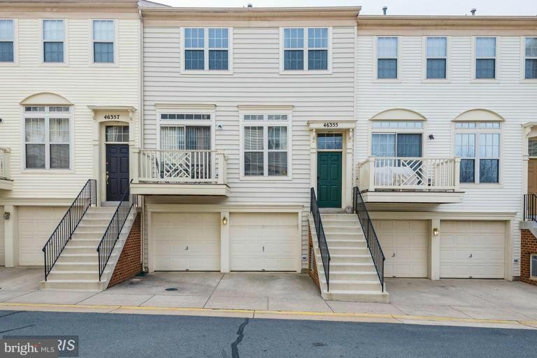 46355 Hobbs Square, Sterling, VA 20165 - photo 1