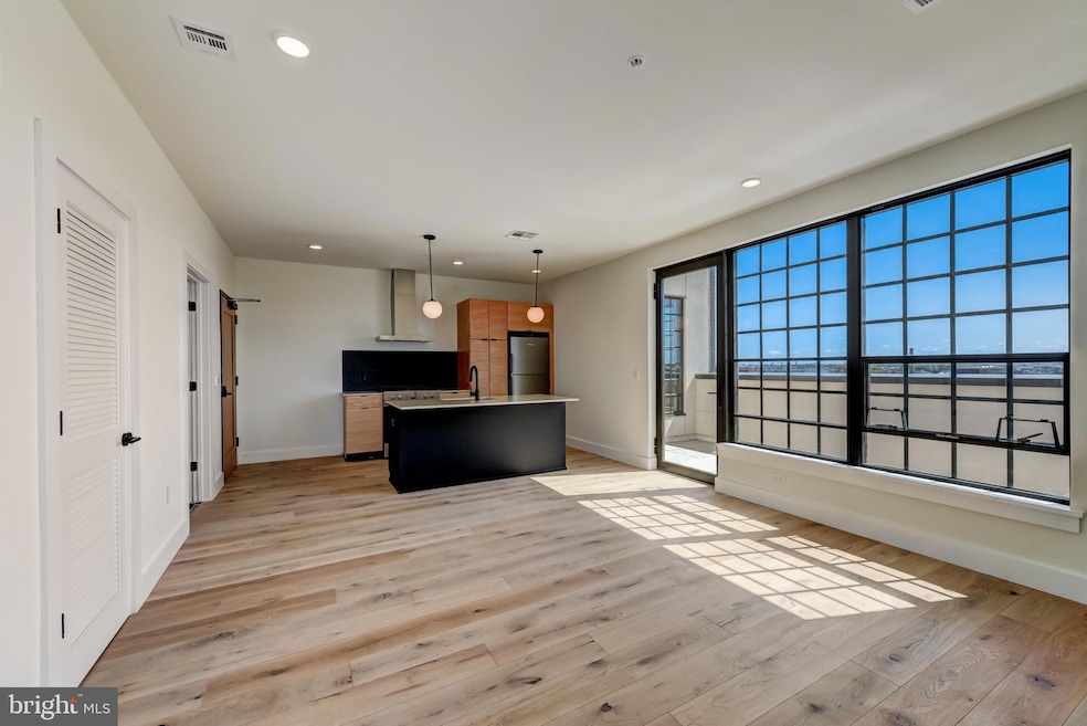 1701 N 2nd St unit 606, Philadelphia, PA 19122 - photo 1