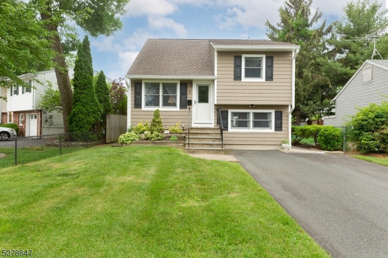 3 Berlin Rd, Parsippany, NJ 07054 - photo 1