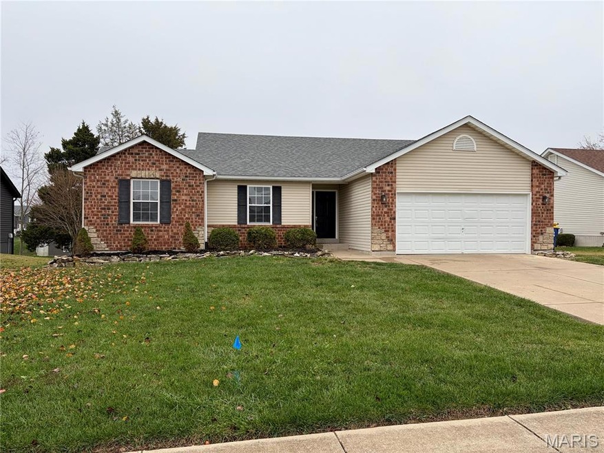 907 Warrior Ridge Ct, Warrenton, MO 63383 - photo 1