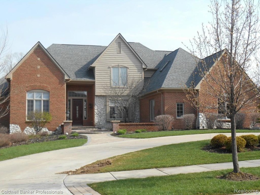 Executive Oakhurst residence