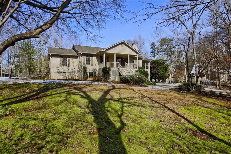 56 Lake View Trace