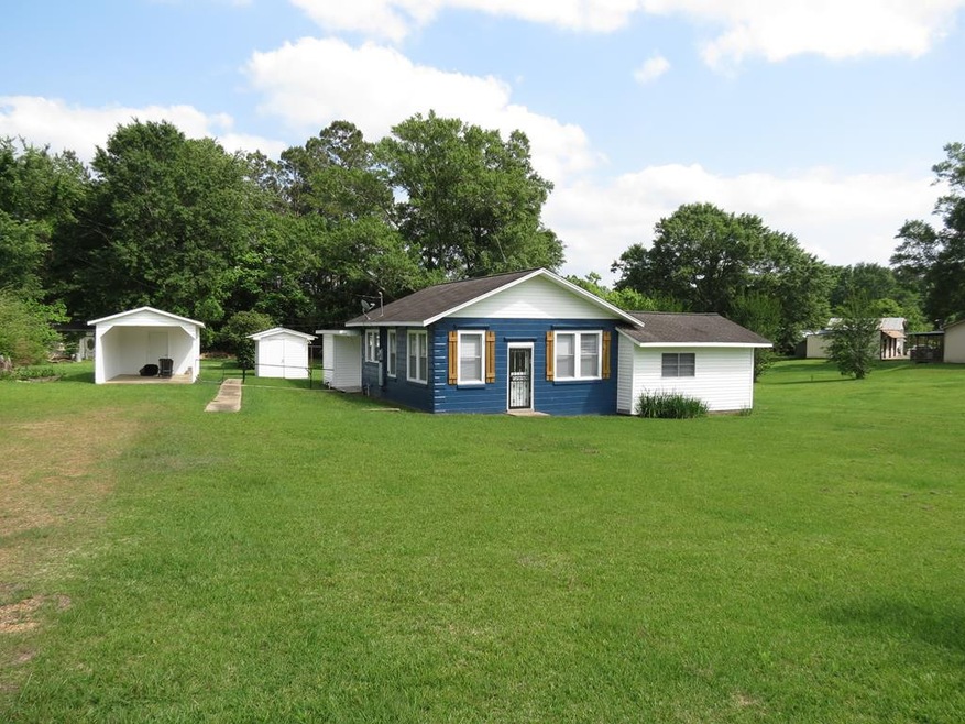 2134 Park Dr, McComb, MS 39648 - photo 1