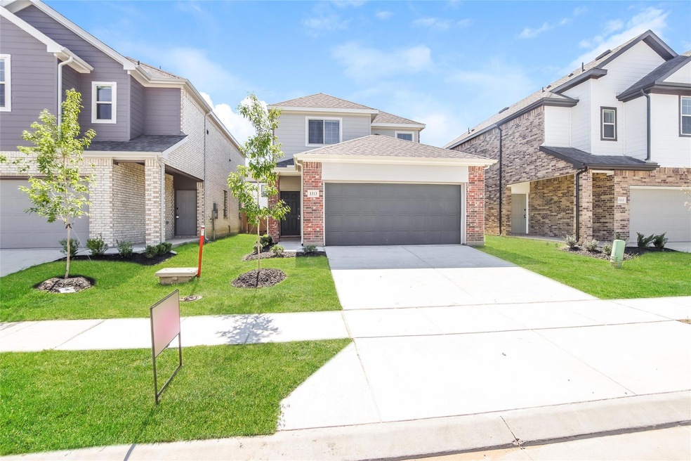 1313 Ester Ln, Ennis, TX 75119 - photo 1