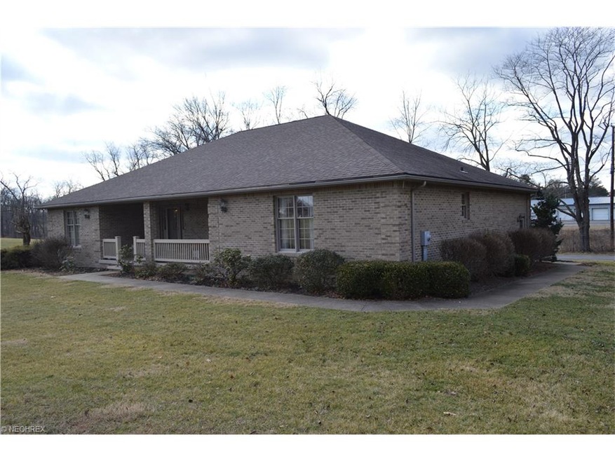 15015 Strader Rd, East Liverpool, OH 43920 - photo 1