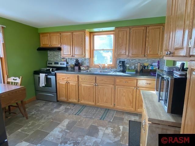 1112 S Jefferson St, New Ulm, MN 56073 - photo 1