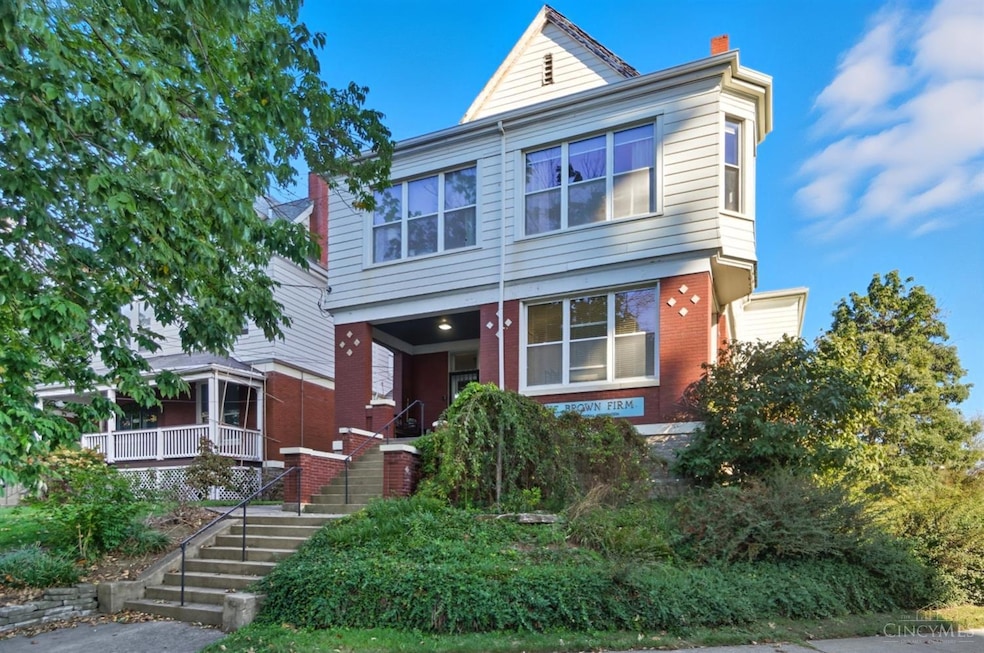 Pending $399,000 • Co-Listing Agent