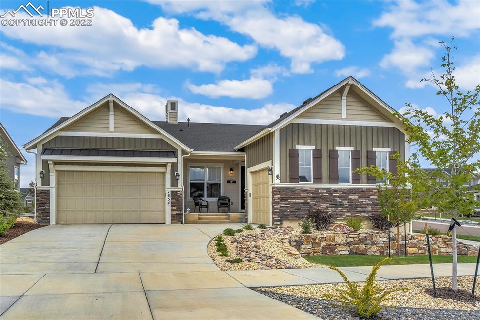Beautiful main level living home with mountain and