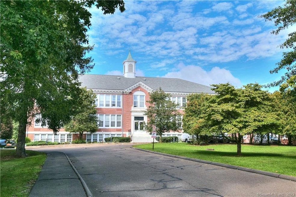 The Saugatuck - a well maintained 36 unit senior c