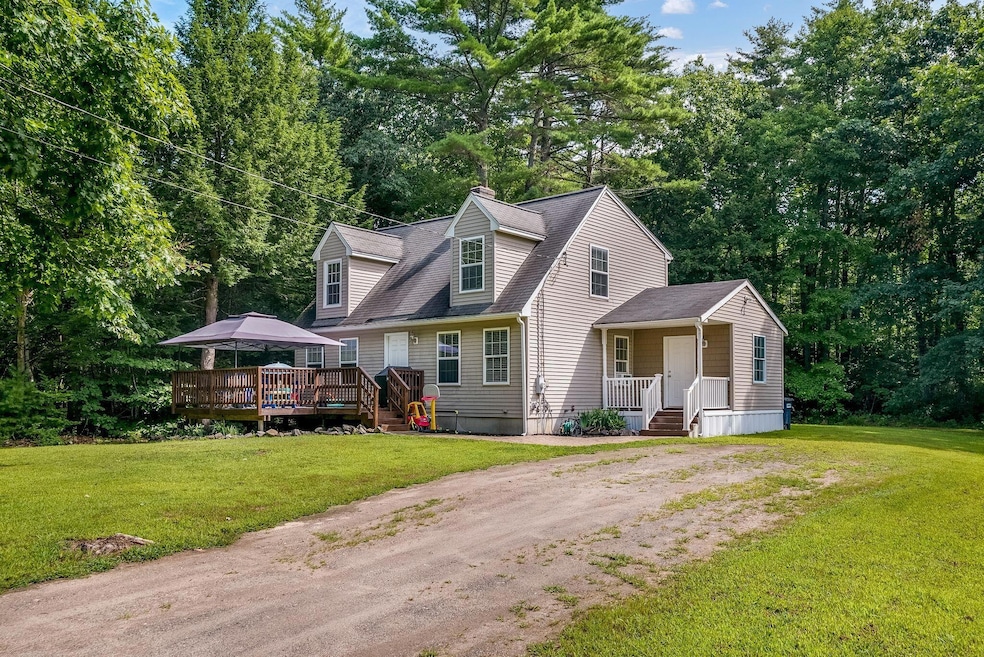 896 Parker Farm Rd, Buxton, ME 04093 - photo 1