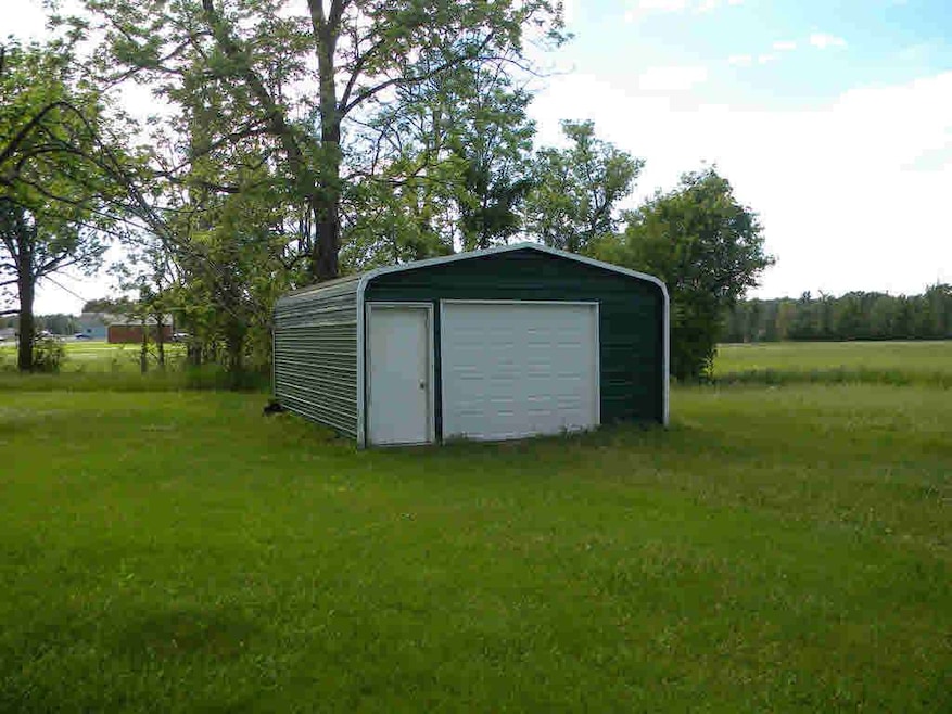 4115 Estey Rd, Rhodes, MI 48652 - photo 1