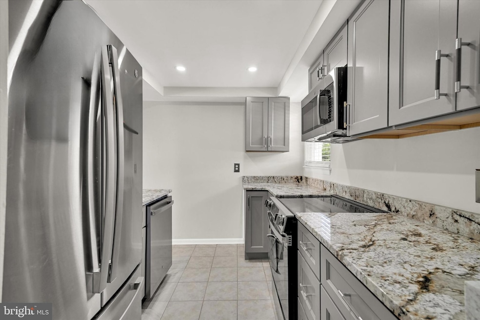 10067 Campus Way S unit 91, Upper Marlboro, MD 20774 - photo 1