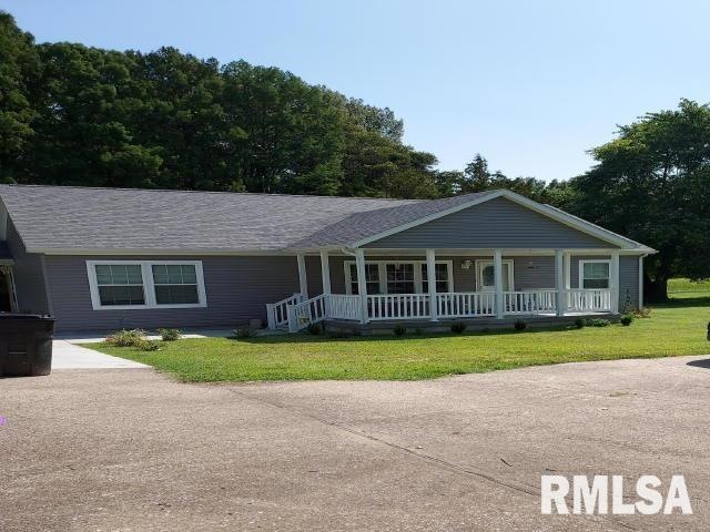 716 Hazel St, Harrisburg, IL 62946 - photo 1