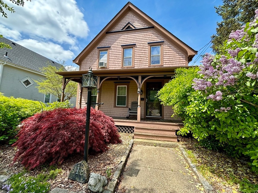 218 Main St, Fairhaven, MA 02719 - photo 1