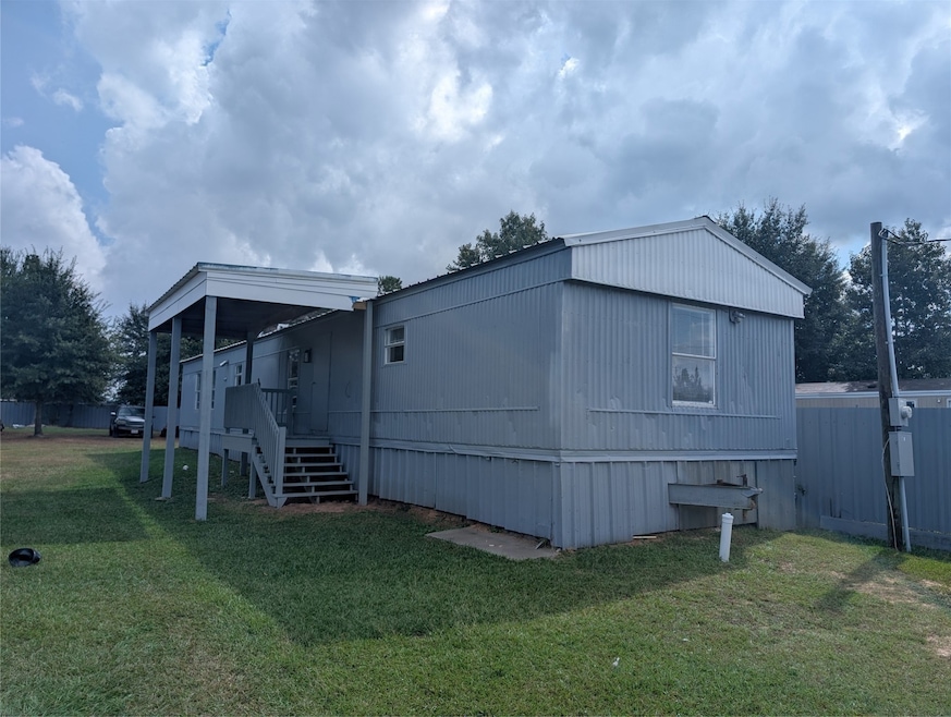 608 Country Road 5102i, Cleveland, TX 77327 - photo 1