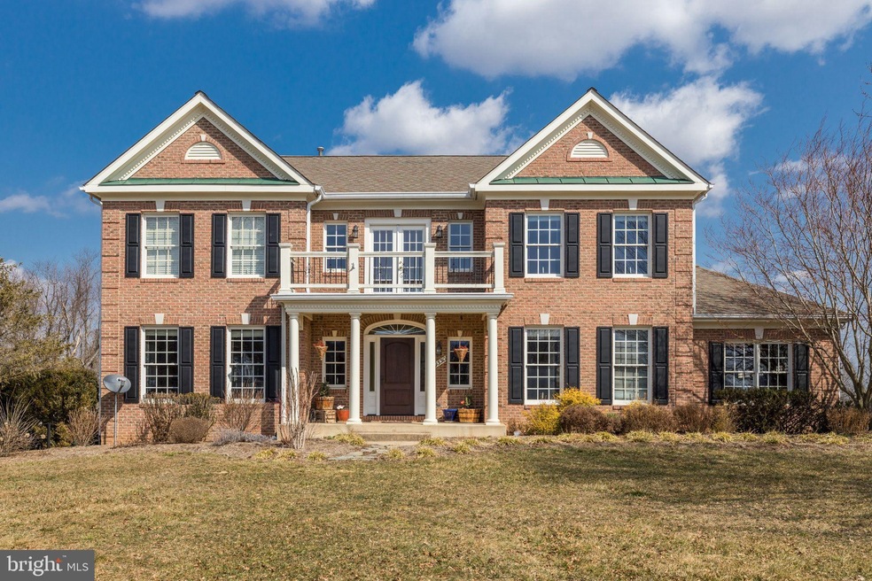 19330 Fairhaven Ct, Round Hill, VA 20141 - photo 1