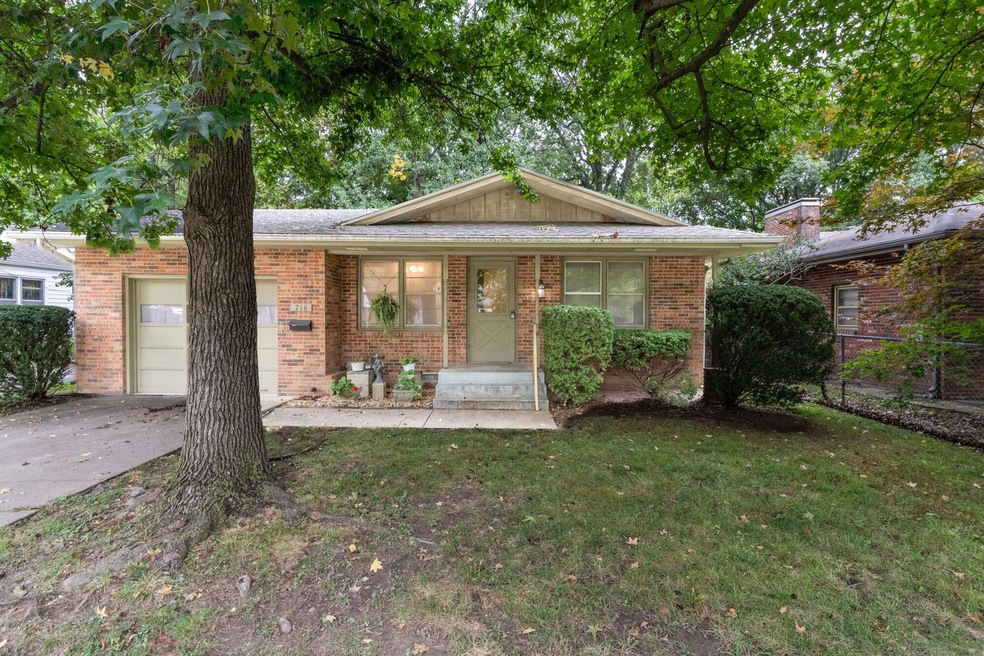 1-web-or-mls-716 S rogers, Springfield M