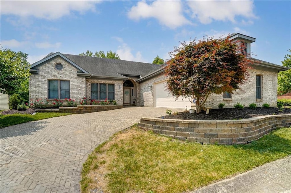 2737 Greenridge Cir, Beavercreek, OH 45431 MLS 897661