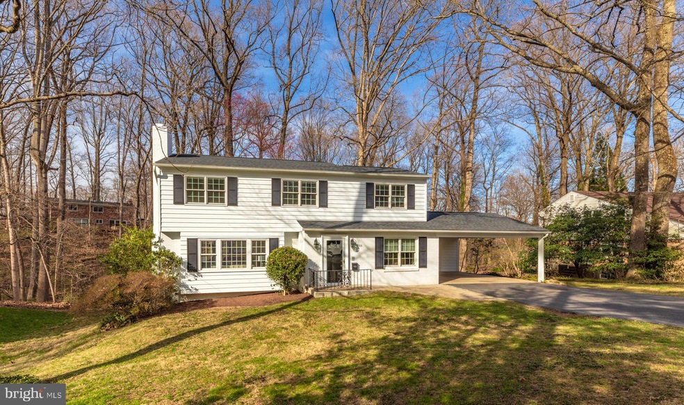 9106 Glenbrook Rd, Fairfax, VA 22031 - photo 1