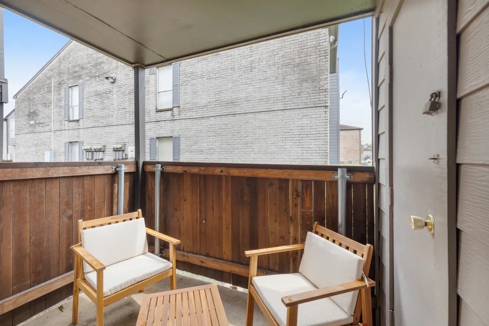 11715 S Glen Dr unit 721-1, Houston, TX 77099 - photo 1