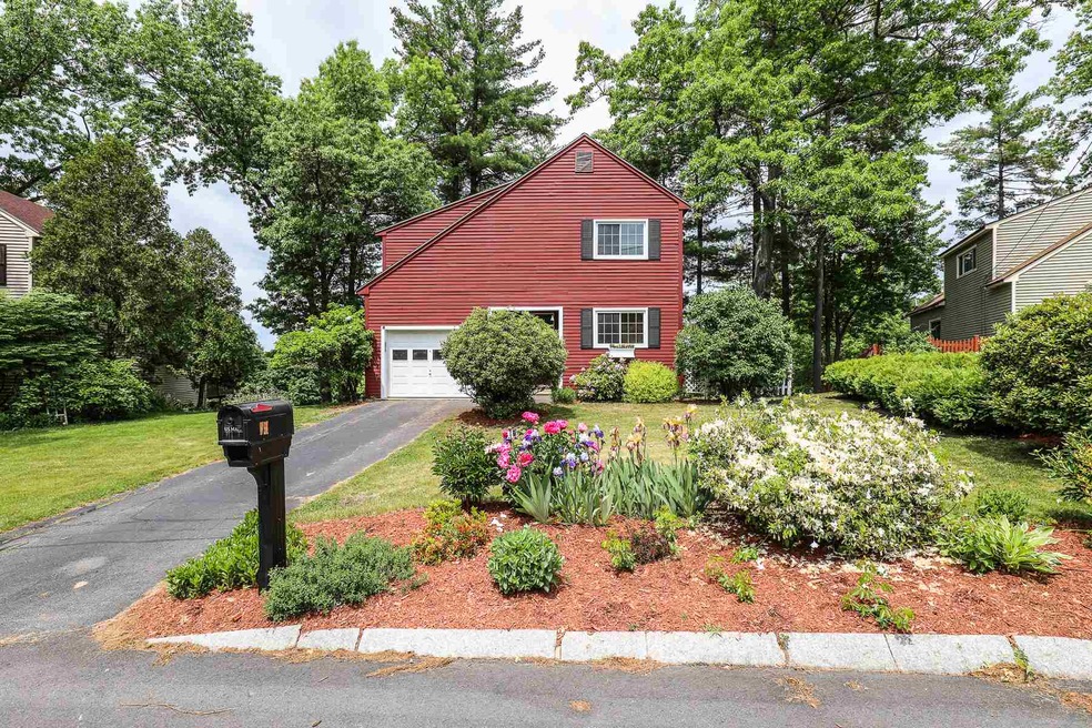 19 Ventura Cir, Nashua, NH 03062 - photo 1