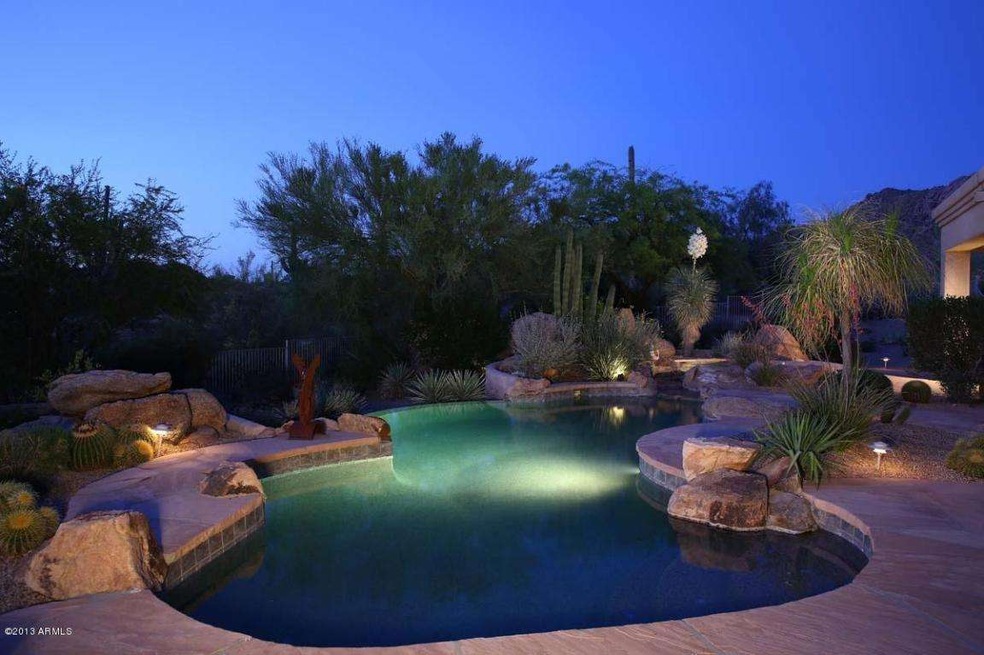 Night-Pool-Spa