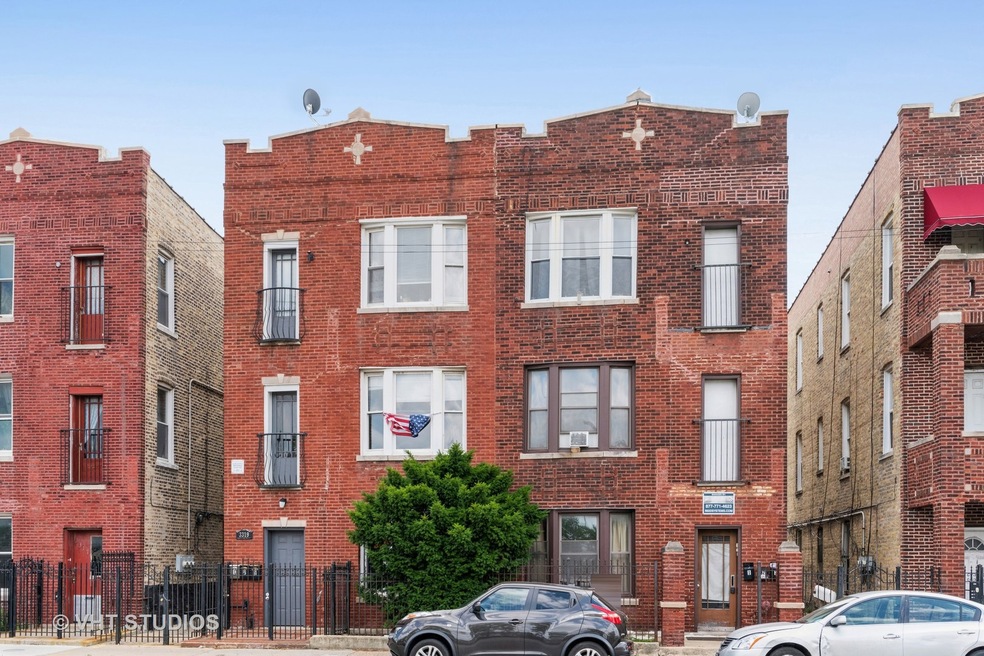 3321 W Belmont Ave, Chicago, IL 60618 - photo 1