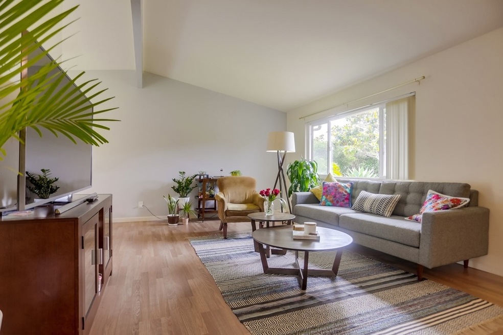 921 Regal Rd, Encinitas, CA 92024 - photo 1