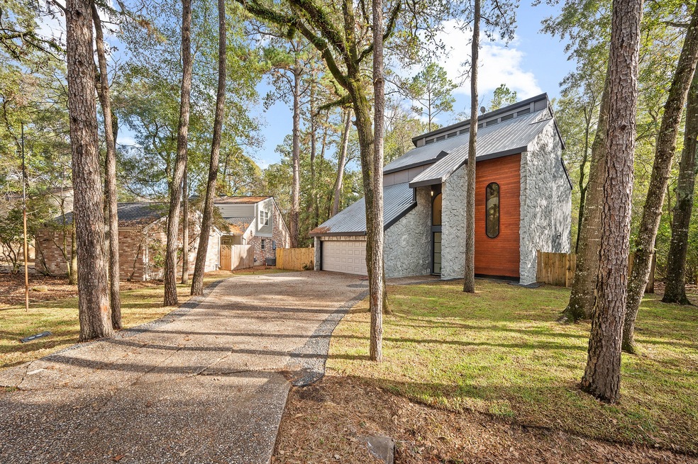 Welcome to 140 S Timber Top Drive, located in The