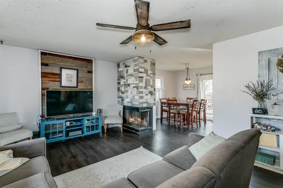 1402 Shelly Dr, Mulvane, KS 67110 - photo 1