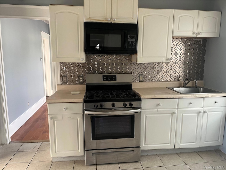 For Rent $1,800/month