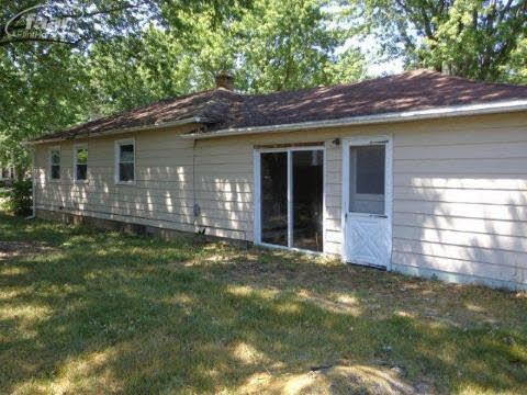 2148 Disch St, Flushing, MI 48433 - photo 1
