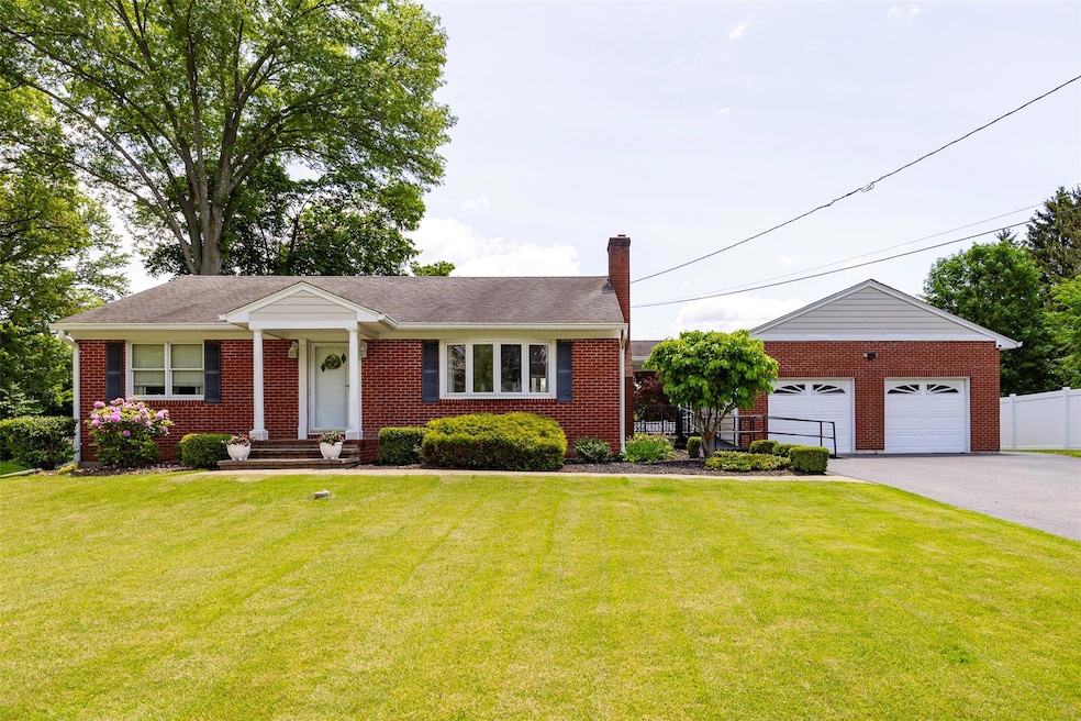 18 Lorraine Blvd, Poughkeepsie, NY 12603 - photo 1