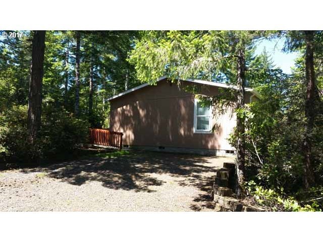 241 Horseshoe Bend, Florence, OR 97439 - photo 1