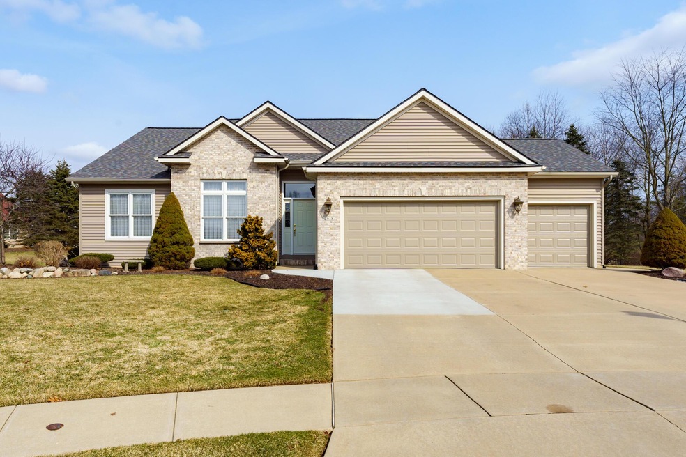 2618 Avalon Woods Ct, Portage, MI 49024 - photo 1