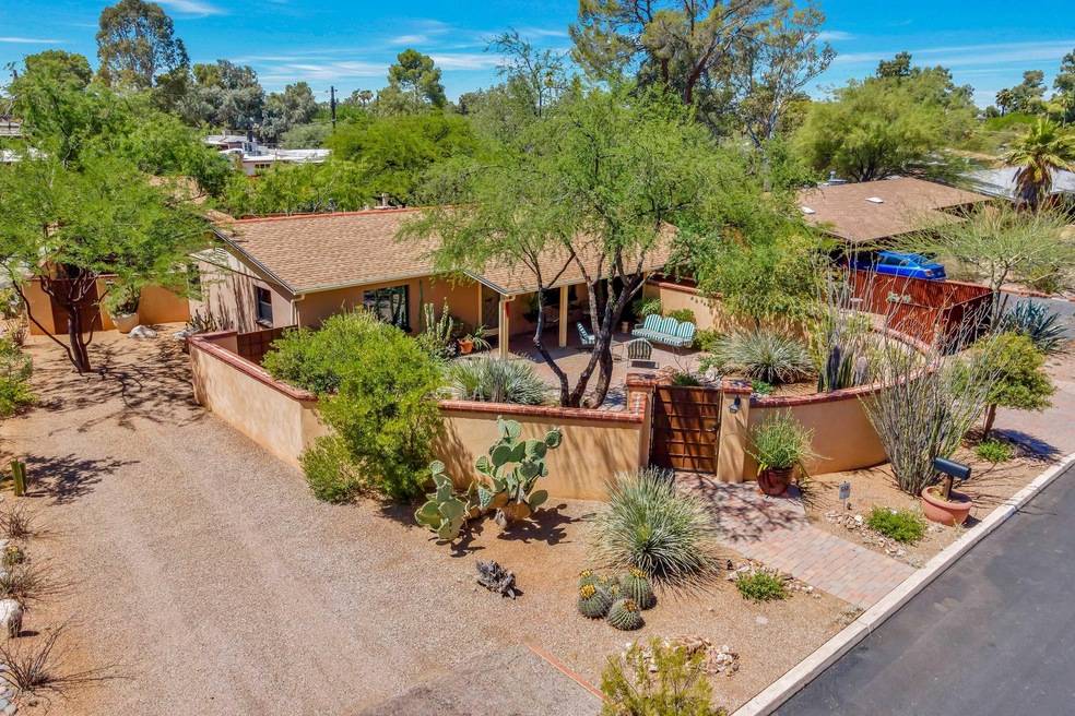 Ranch Bungalow + GH