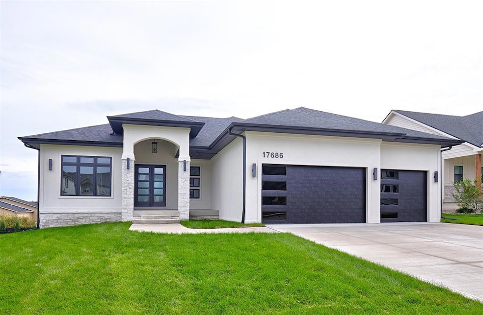 17686 Hammontree Dr, Clive, IA 50325 - photo 1