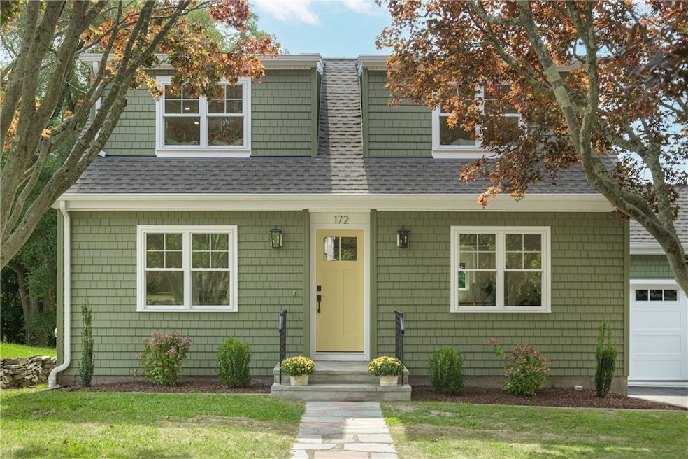 172 Bayview Ave, Bristol, RI 02809 - photo 1