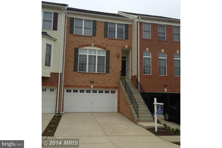 25816 Kirkwood Square, Chantilly, VA 20152 - photo 1