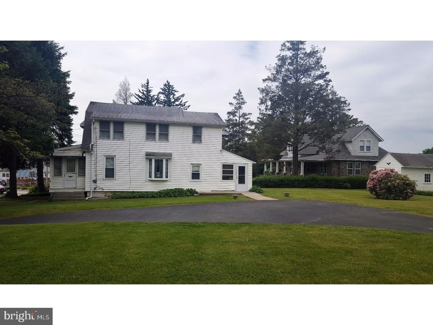 306 E Dutton Mill Rd, Brookhaven, PA 19015 - photo 1