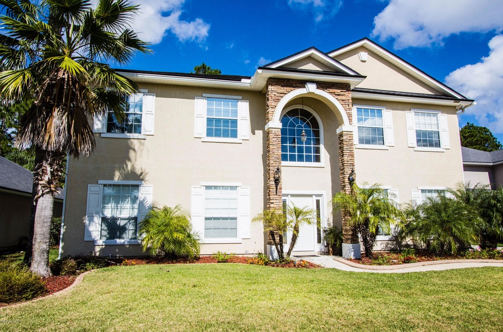 2405 Pinehurst Lane