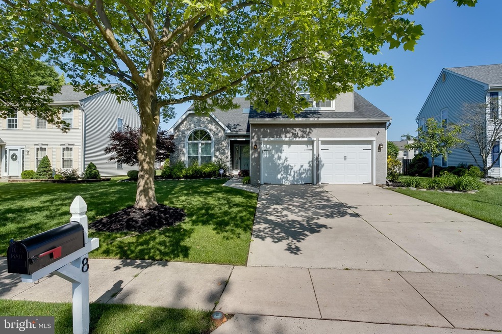 8 Moorfield Ct, Mount Laurel, NJ 08054 - photo 1