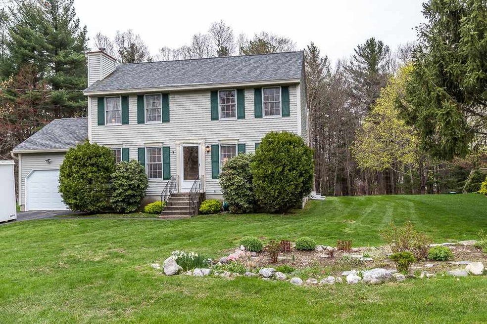 4 Anna Cir, Derry, NH 03038 - photo 1