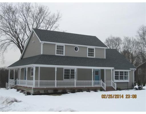 350 Gilbert St unit 1, Mansfield, MA 02048 - photo 1