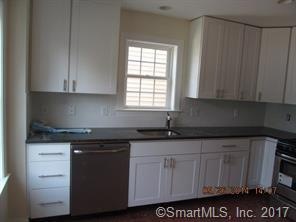 29 Lillian St unit 3, Stamford, CT 06902 - photo 1