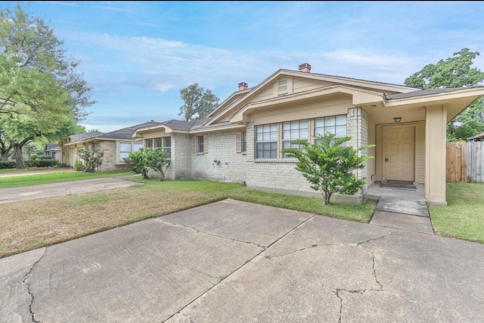 11013 Tridens Ct, Houston, TX 77086 - photo 1