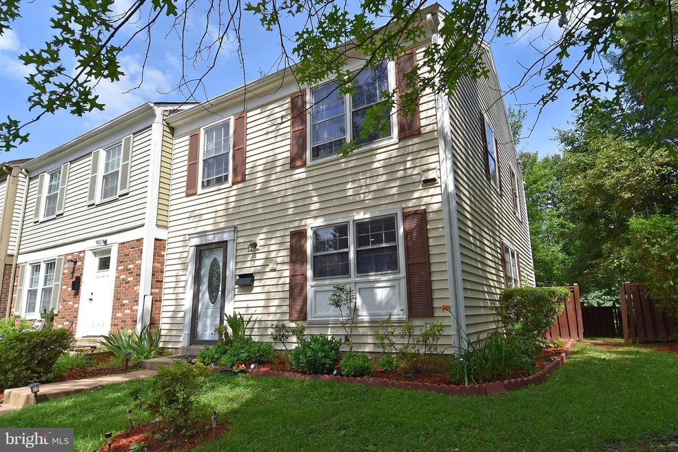 9019 Bonham Cir, Manassas, VA 20110 - photo 1