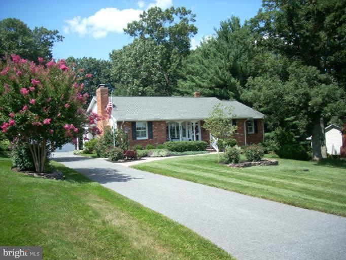 5262 Freter Rd, Sykesville, MD 21784 - photo 1