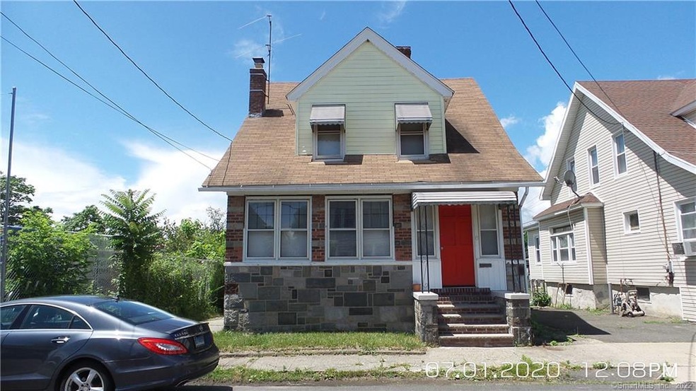 103 Davenport St, Bridgeport, CT 06607 - photo 1